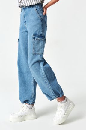 شلوار جین آبی زنانه پاچه کش دار فاق بلند جین کارگو بلند کد 670342400
