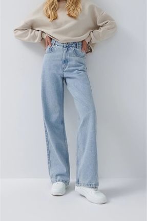 شلوار جین آبی زنانه پاچه راحت سوپر فاق بلند ساده جوان کد 788233938
