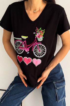 تی شرت مشکی زنانه رگولار یقه هفت تکی طراحی کد 793706051