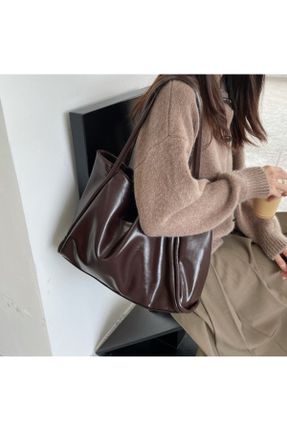 کیف دوشی قهوه ای زنانه چرم مصنوعی کد 779290712