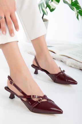 کفش پاشنه بلند کلاسیک زرشکی زنانه پاشنه نازک پاشنه کوتاه ( 4 - 1 cm ) چرم مصنوعی کد 796451533