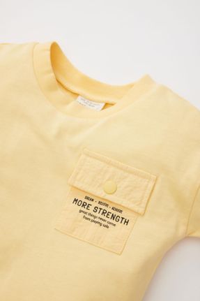 تی شرت زرد بچه گانه رگولار یقه گرد تکی کد 797427738