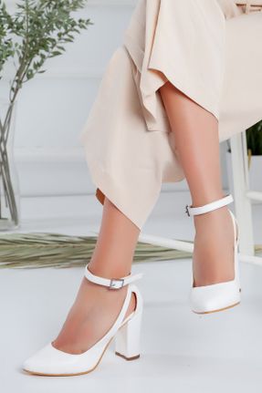 کفش پاشنه بلند کلاسیک سفید زنانه پاشنه متوسط ( 5 - 9 cm ) کد 46476322
