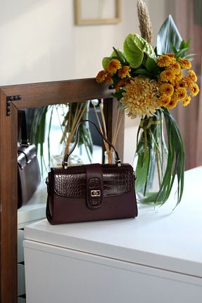 کیف دوشی زرشکی زنانه چرم مصنوعی Moom Bag - کد 790674153