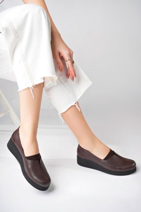 کفش کژوال قهوه ای زنانه چرم طبیعی پاشنه کوتاه ( 4 - 1 cm ) پاشنه پر کد 789839756