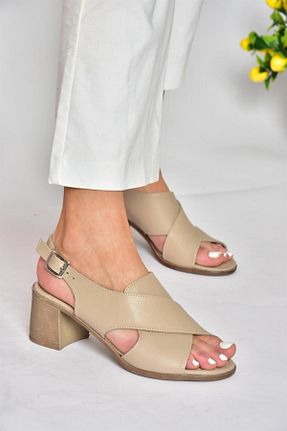 کفش پاشنه بلند کلاسیک قهوه ای زنانه چرم خالص Fox Shoes - کد 655374219