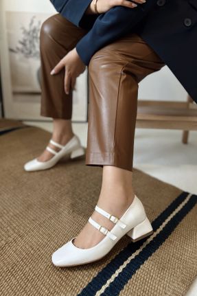 کفش پاشنه بلند کلاسیک سفید زنانه چرم مصنوعی پاشنه ضخیم پاشنه کوتاه ( 4 - 1 cm ) کد 776417763
