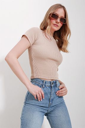 بلوز بژ زنانه ساده Trend Alaçatı Stili - کد 803313658