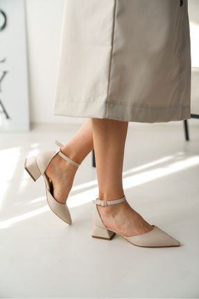 کفش پاشنه بلند کلاسیک بژ زنانه چرم مصنوعی پاشنه ساده پاشنه کوتاه ( 4 - 1 cm ) کد 712611462