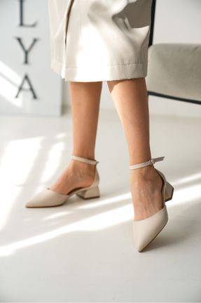 کفش پاشنه بلند کلاسیک بژ زنانه چرم مصنوعی پاشنه ساده پاشنه کوتاه ( 4 - 1 cm ) کد 712611462
