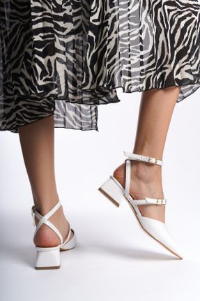 کفش پاشنه بلند کلاسیک سفید زنانه چرم مصنوعی پاشنه ضخیم پاشنه کوتاه ( 4 - 1 cm ) کد 806571129