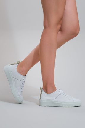 کفش اسنیکر سفید زنانه چرم طبیعی بند دار چرم طبیعی کد 806284281