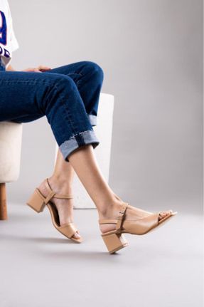 کفش پاشنه بلند کلاسیک بژ زنانه پاشنه کوتاه ( 4 - 1 cm ) پاشنه ساده کد 661457406