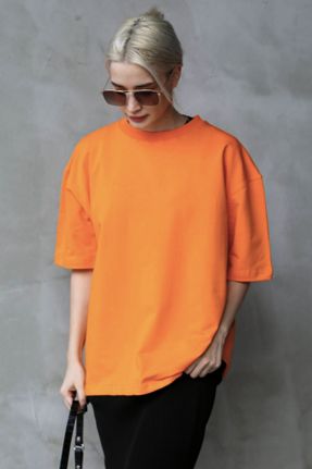 تی شرت نارنجی زنانه اورسایز یقه گرد تکی کد 718697635