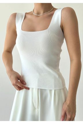 تی شرت سفید زنانه رگولار یقه مربع پلی استر تکی کد 810900732