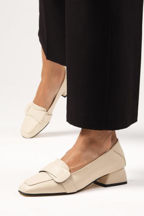 کفش پاشنه بلند کلاسیک بژ زنانه چرم مصنوعی پاشنه ضخیم پاشنه کوتاه ( 4 - 1 cm ) کد 746555638