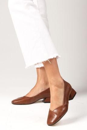 کفش پاشنه بلند کلاسیک قهوه ای زنانه چرم مصنوعی پاشنه ضخیم پاشنه کوتاه ( 4 - 1 cm ) کد 750040284