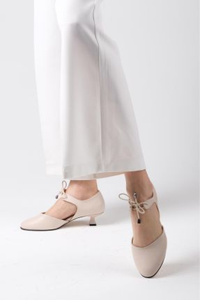 کفش پاشنه بلند کلاسیک بژ زنانه چرم مصنوعی پاشنه نازک پاشنه کوتاه ( 4 - 1 cm ) کد 649424335