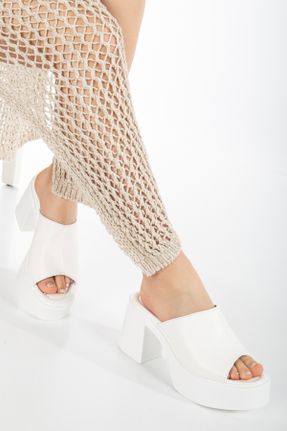 دمپائی سفید زنانه چرم مصنوعی پاشنه ضخیم پاشنه متوسط ( 5 - 9 cm ) کد 813311027