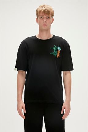 تی شرت مشکی مردانه رگولار یقه گرد پنبه - پلی استر تکی کد 635208385