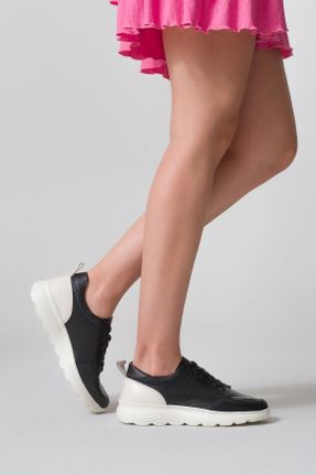کفش اسنیکر مشکی زنانه چرم طبیعی بند دار چرم طبیعی کد 815610612