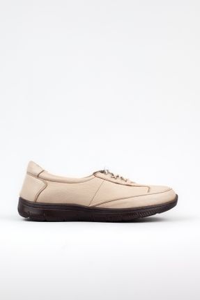 کفش کلاسیک بژ زنانه چرم طبیعی پاشنه کوتاه ( 4 - 1 cm ) پاشنه ساده کد 816495506