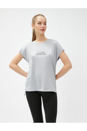تی شرت طوسی زنانه ریلکس یقه گرد تکی کد 692079635