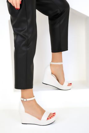 کفش پاشنه بلند پر سفید زنانه پاشنه متوسط ( 5 - 9 cm ) چرم مصنوعی پاشنه پر کد 647403705