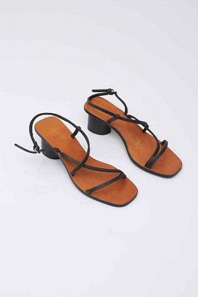 صندل مشکی زنانه پاشنه ضخیم DERİDE MODA - کد 817006954