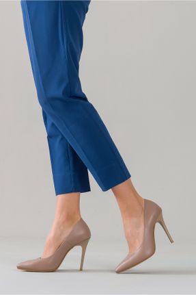 کفش پاشنه بلند کلاسیک قهوه ای زنانه چرم طبیعی پاشنه بلند ( +10 cm) پاشنه نازک کد 818477948