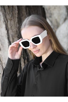 عینک آفتابی سفید زنانه 54 UV400 پلاستیک مات مستطیل کد 820548367
