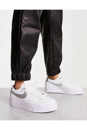 کفش اسنیکر سفید زنانه بند دار Nike - کد 820642132