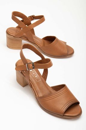 کفش کلاسیک قهوه ای زنانه پاشنه متوسط ( 5 - 9 cm ) کد 820939009