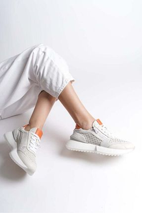 کفش اسنیکر بژ زنانه بند دار SHOEMARK - کد 815555226
