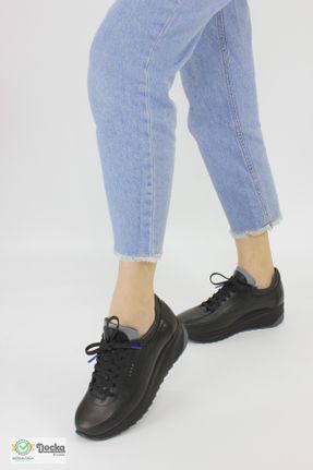 کفش کژوال مشکی زنانه چرم طبیعی پاشنه کوتاه ( 4 - 1 cm ) پاشنه پر کد 822165833