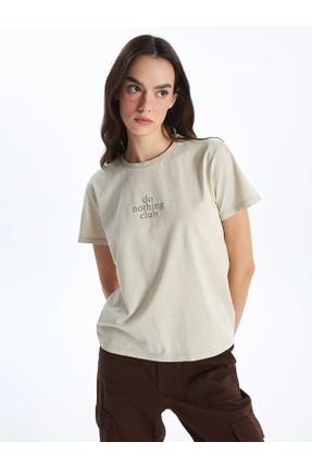 تی شرت بژ زنانه ریلکس یقه گرد تکی کد 822397912