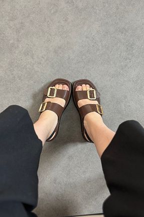 صندل قهوه ای زنانه پاشنه تخت SHOEBELLAS - کد 823954650