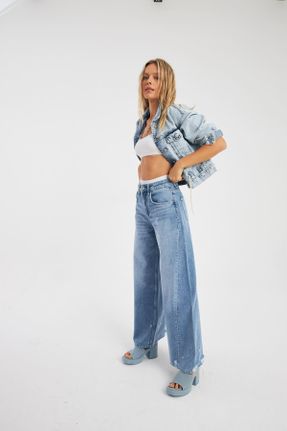 شلوار جین آبی زنانه پاچه گشاد فاق بلند استاندارد کد 824650794