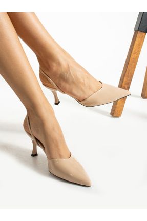 کفش پاشنه بلند کلاسیک بژ زنانه پاشنه نازک پاشنه متوسط ( 5 - 9 cm ) کد 824847249