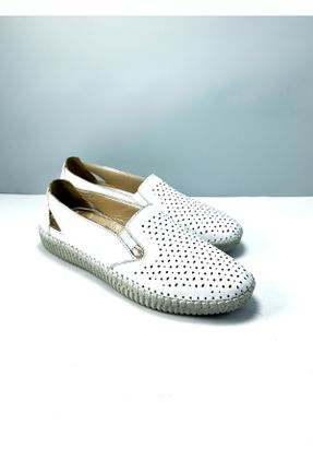 کفش کژوال سفید زنانه چرم طبیعی پاشنه کوتاه ( 4 - 1 cm ) پاشنه ساده کد 824906094