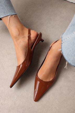 کفش پاشنه بلند کلاسیک قهوه ای زنانه پاشنه نازک پاشنه کوتاه ( 4 - 1 cm ) کد 812199803