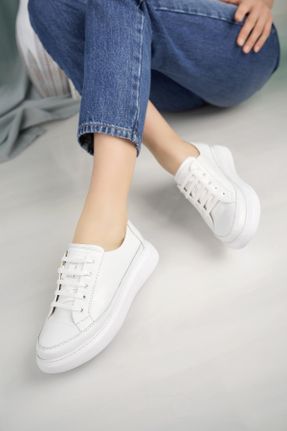 کفش کژوال سفید زنانه چرم طبیعی پاشنه کوتاه ( 4 - 1 cm ) پاشنه ساده کد 819086335