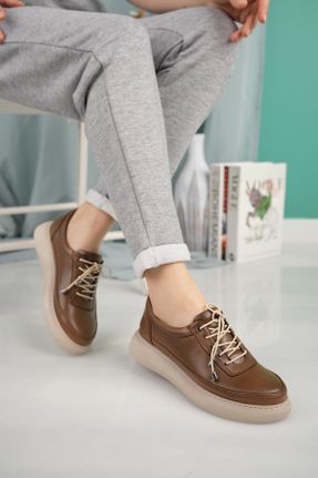 کفش کژوال قهوه ای زنانه چرم طبیعی پاشنه کوتاه ( 4 - 1 cm ) پاشنه ساده کد 819103044
