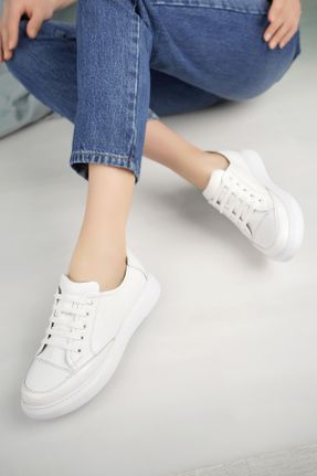 کفش کژوال سفید زنانه چرم طبیعی پاشنه کوتاه ( 4 - 1 cm ) پاشنه ساده کد 819121956