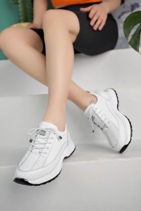 کفش کژوال سفید زنانه چرم طبیعی پاشنه کوتاه ( 4 - 1 cm ) پاشنه ساده کد 820467186