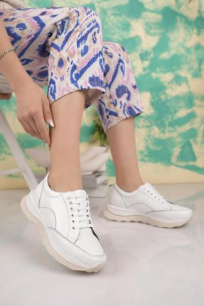 کفش کژوال سفید زنانه چرم طبیعی پاشنه کوتاه ( 4 - 1 cm ) پاشنه ساده کد 713287051