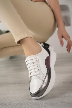 کفش کژوال سفید زنانه چرم طبیعی پاشنه کوتاه ( 4 - 1 cm ) پاشنه ساده کد 825474663