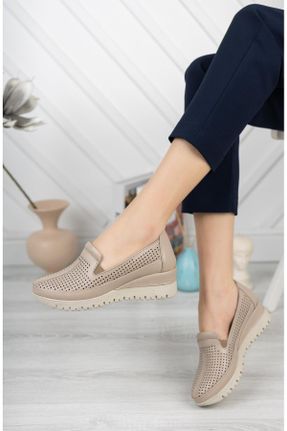 کفش کژوال بژ زنانه چرم طبیعی پاشنه کوتاه ( 4 - 1 cm ) پاشنه پر کد 257525982