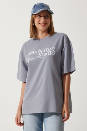 تی شرت طوسی زنانه پنبه - پلی استر یقه گرد رگولار تکی بیسیک کد 825530887