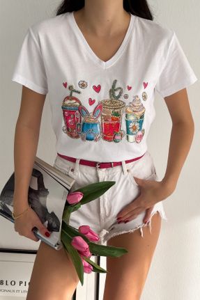 تی شرت سفید زنانه رگولار یقه هفت تکی طراحی کد 825962927
